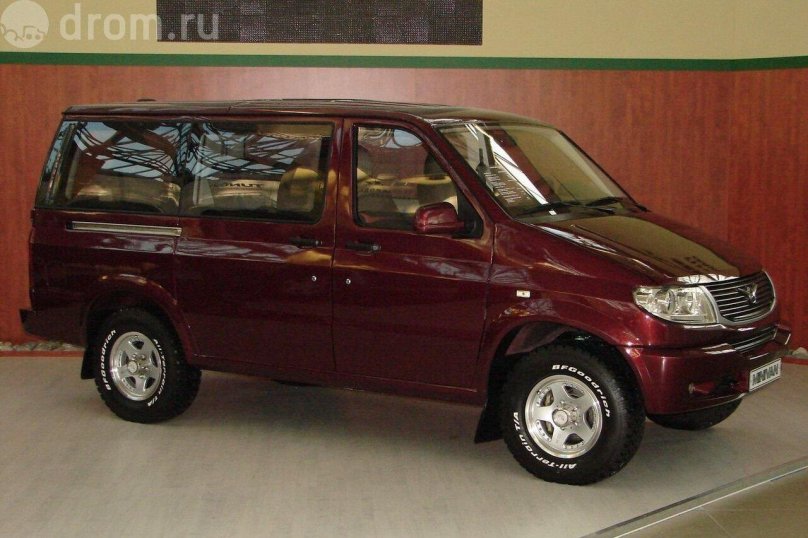 УАЗ-3165 минивэн