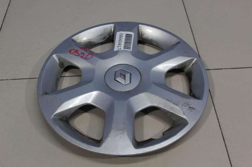 Колпак колеса r15 Renault 8200778763 Renault Logan