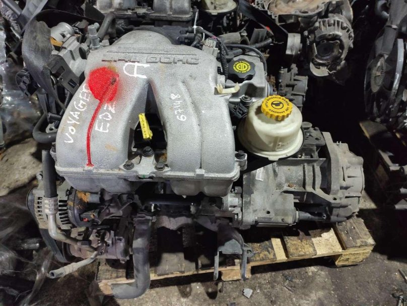 Dodge Caravan 2.4 EDZ