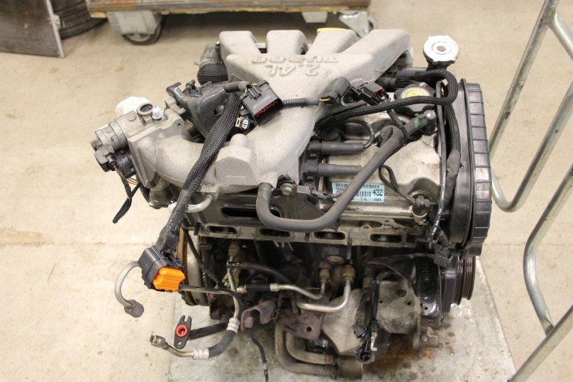 Двигатель 2.4 Chrysler pt Cruiser