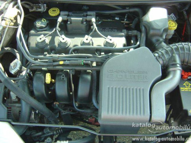 Крайслер Стратус 2.0