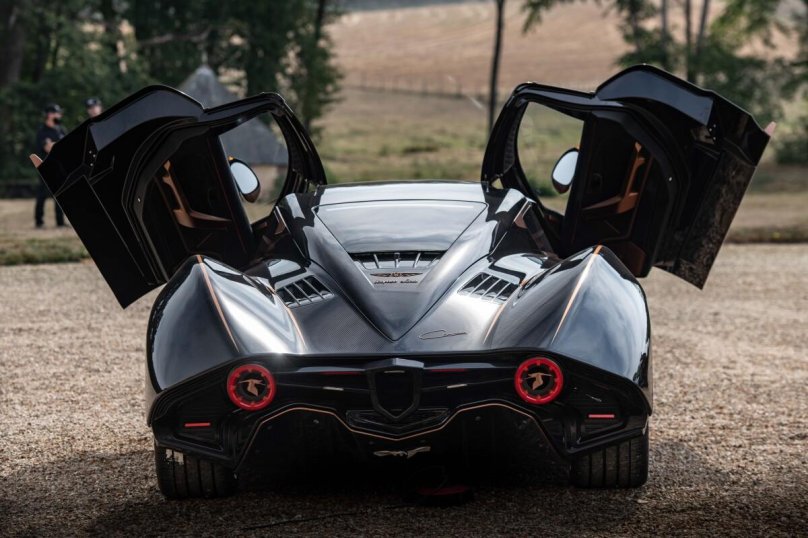 2022 Испано-Сюиза Кармен