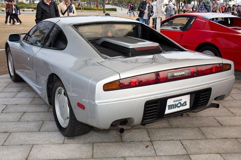 Nissan mid4