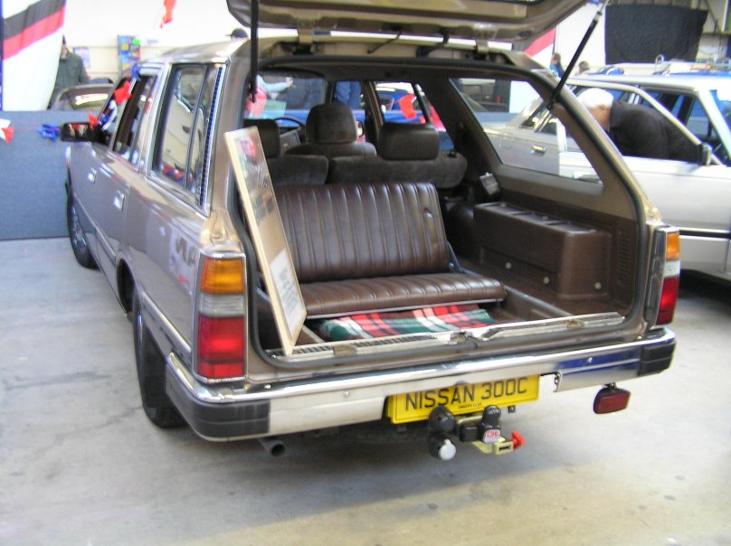 Nissan Cedric Wagon y30