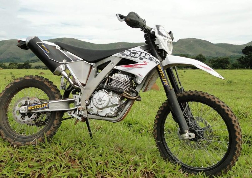 Мотоцикл AJP Enduro pr5