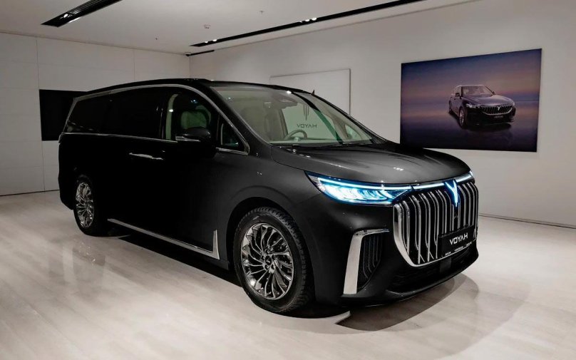 Китайский минивэн 2022 voyah Dreamer