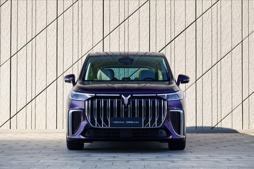 Китайский электромобиль 2023 voyah