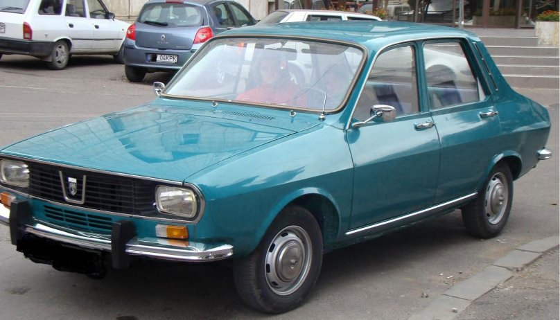 Седан Dacia 1300