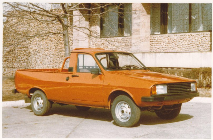 Dacia 1990