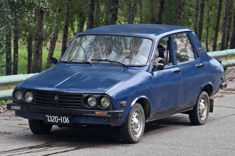 Dacia 1990