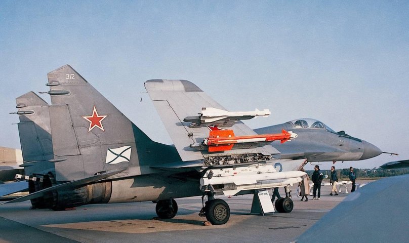 Палубный истребитель миг-29к