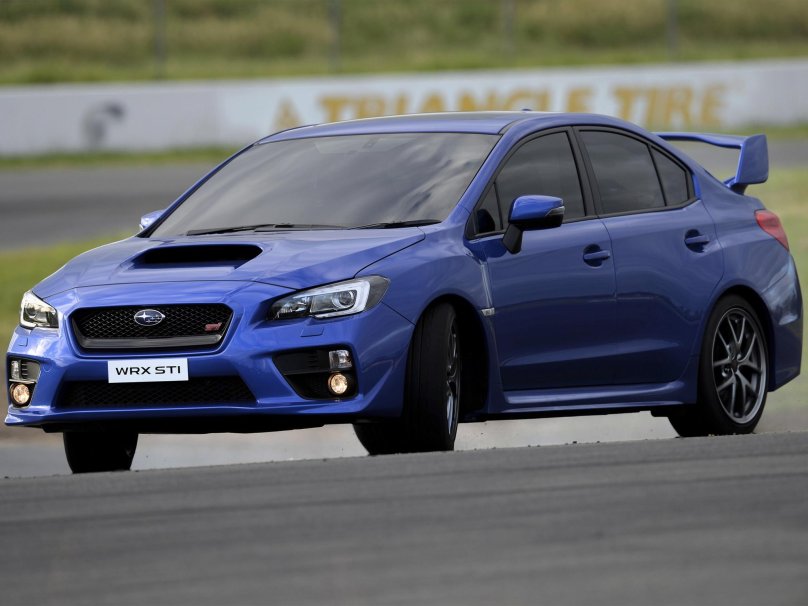 Субару WRX STI 2014