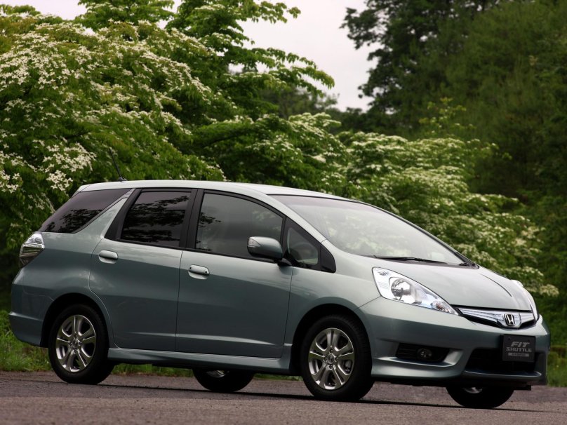 Honda Fit Shuttle Hybrid