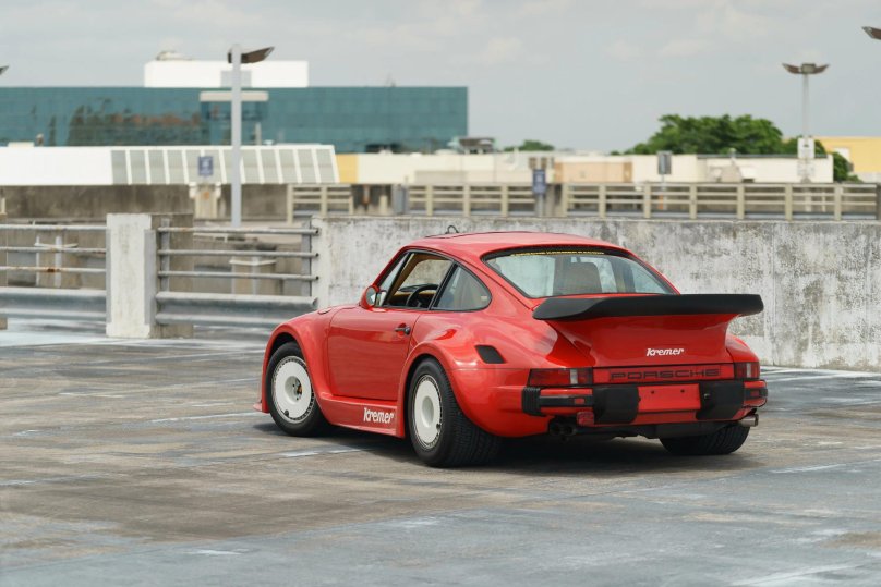 Porsche 935
