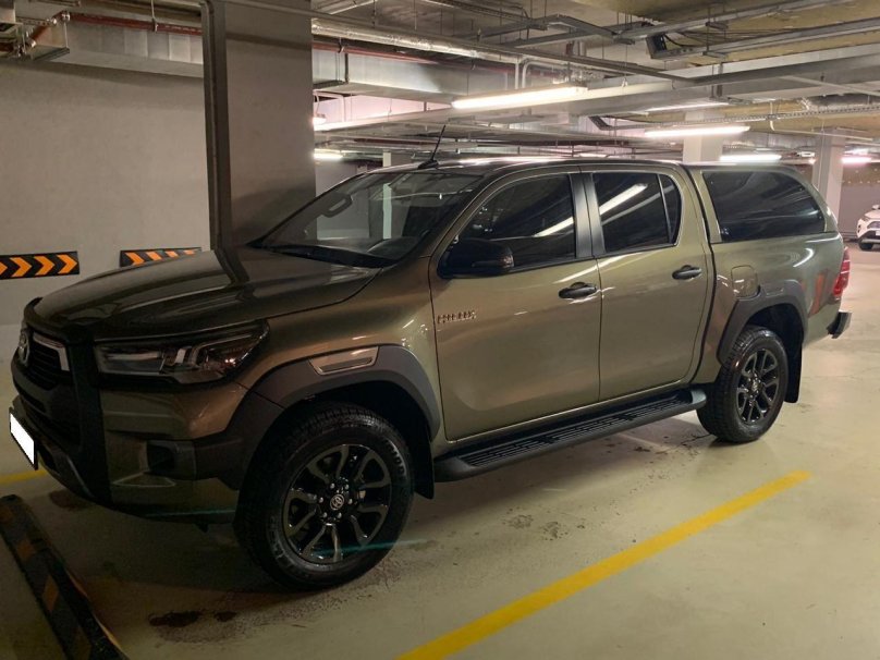 Toyota Hilux 2021 Black