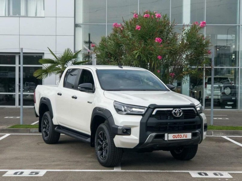 Toyota Hilux 2021 Black Onyx