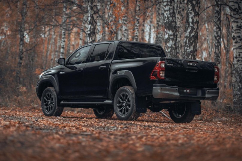 Тойота Хайлюкс 2020
