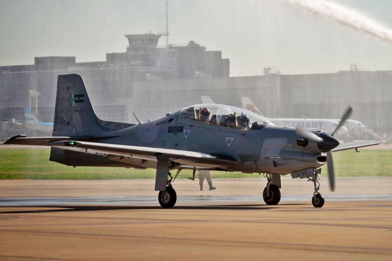 Embraer EMB 312 Tucano чертеж