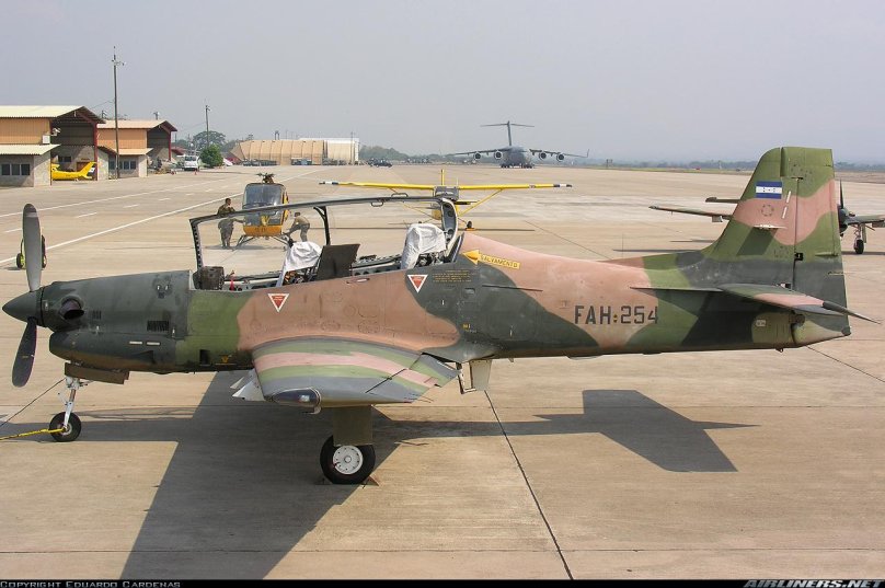 EMB-312 super Tucano