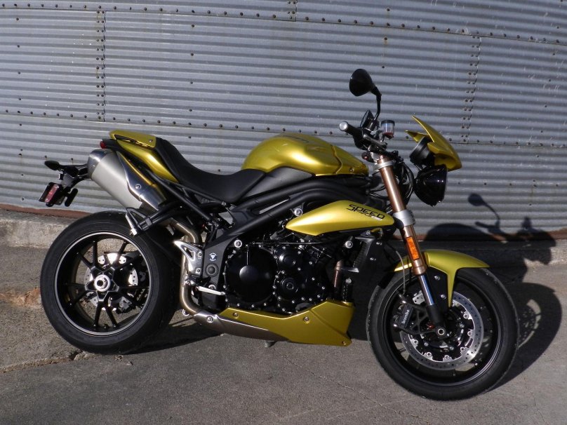 Мотоцикл Triumph Speed Triple