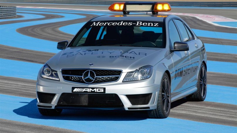 Mercedes Benz c63 AMG