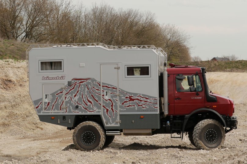 Unimog Bimobil