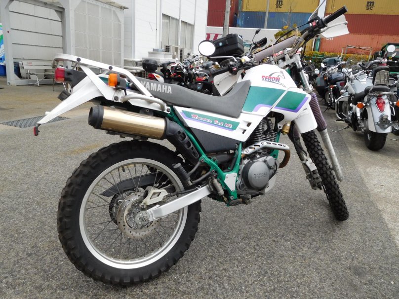Ямаха Serow 225