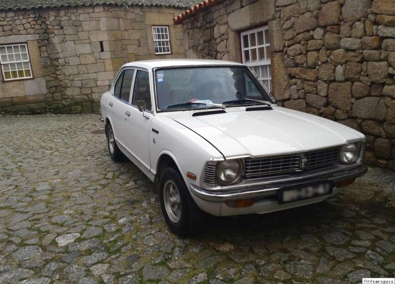 Toyota Corolla Deluxe a 40 1974