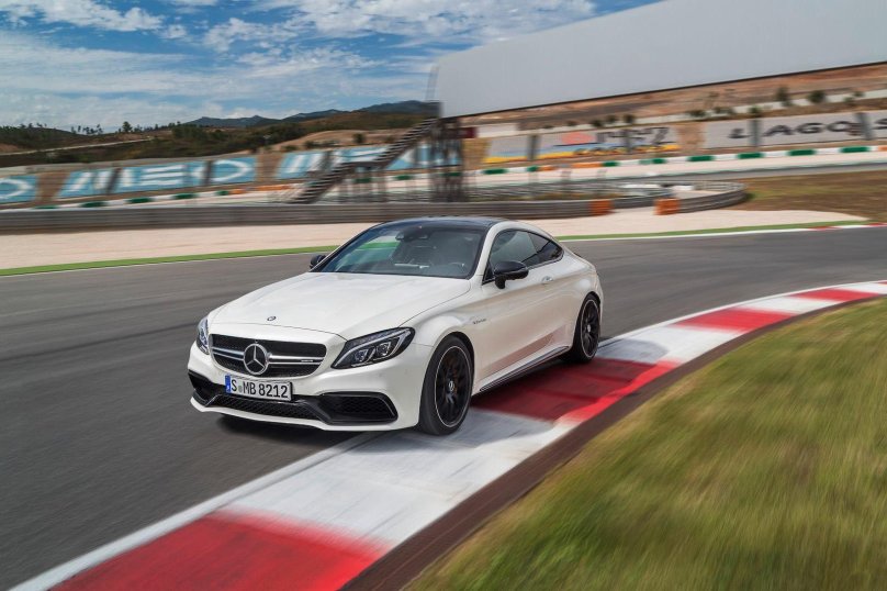 Mercedes Benz c63 AMG Coupe