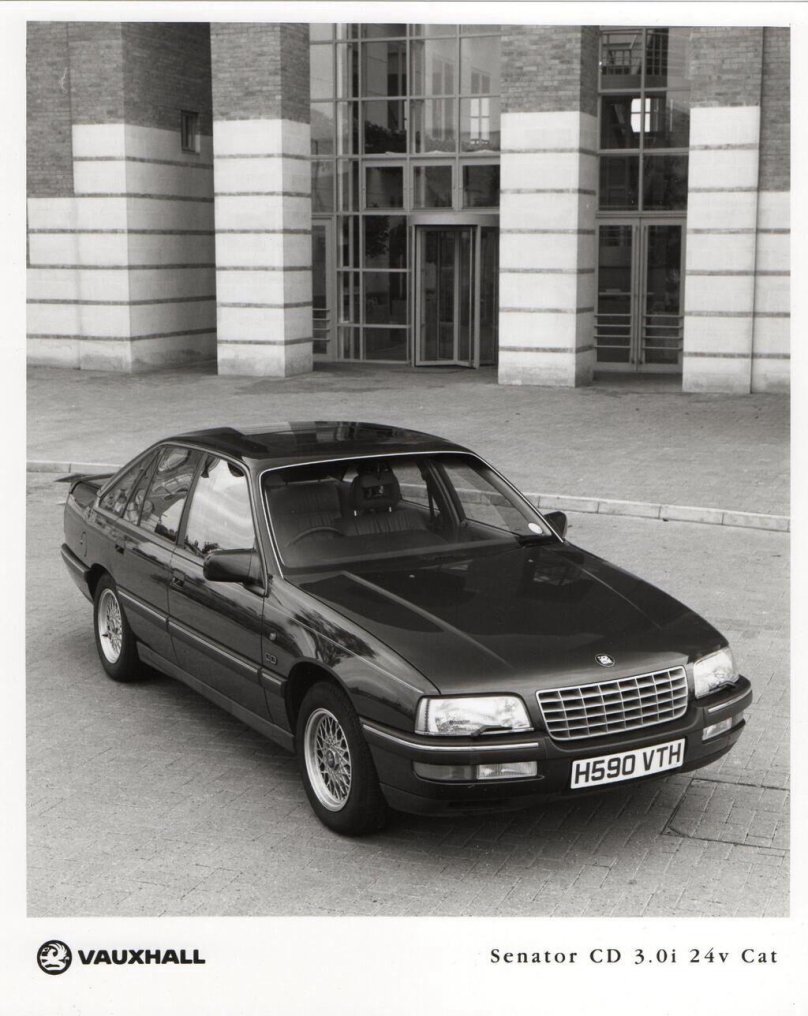 Машина Форд сенатор