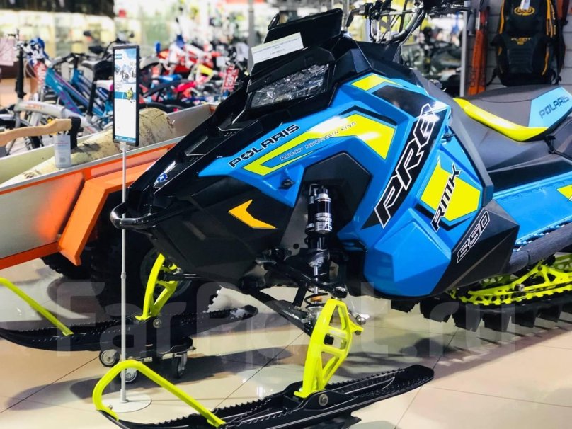 Горный снегоход Поларис