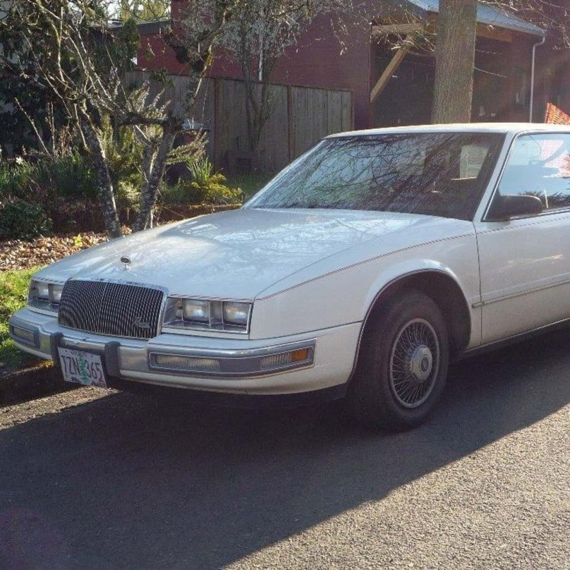 Бьюик Ривьера 1988