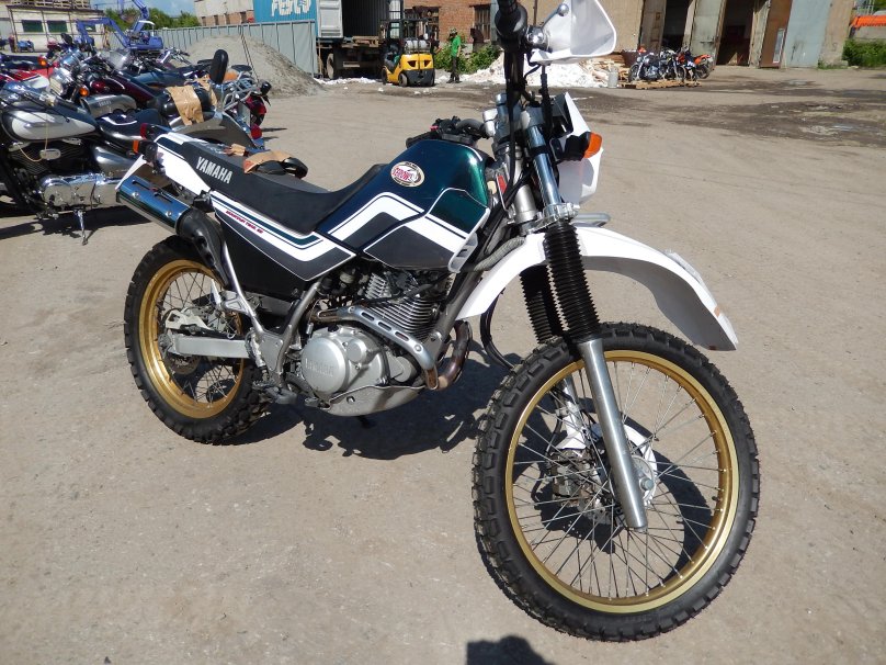 Ямаха 225 мотоцикл