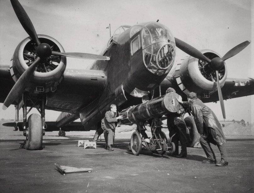 Бомбардировщик Хэндли-пейдж 0/400 (Великобритания)