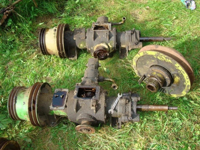 Редуктор комбайна е 302 303