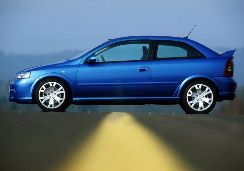 Opel Astra OPC 2002