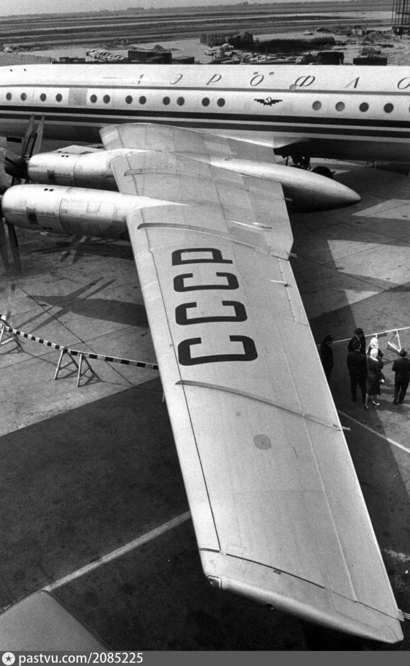 Андрей Туполев и ту 114