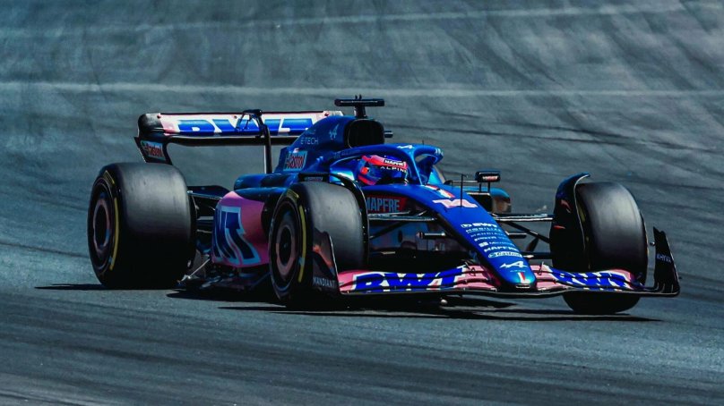 Фернандо Алонсо Астон Мартин