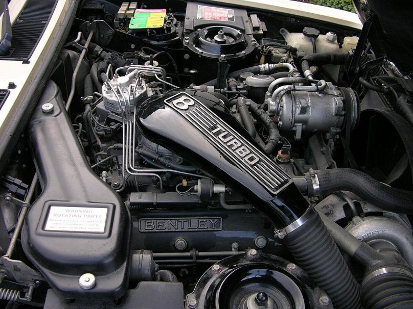 Bentley Turbo r engine