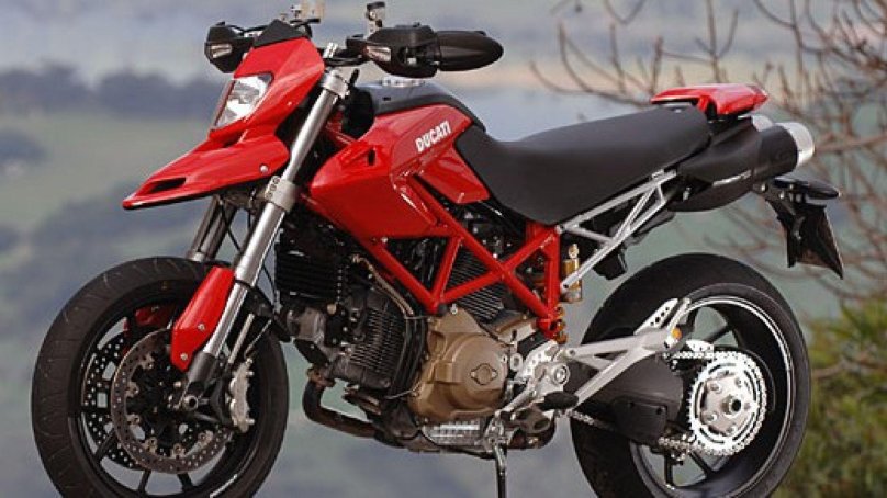 Ducati Hypermotard 821