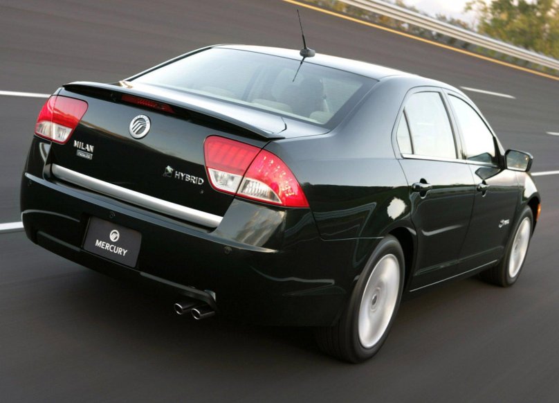 Mercury Milan 2010