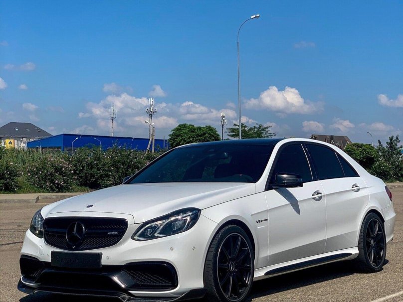 Мерседес 212 АМГ