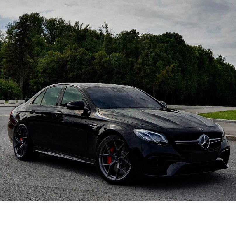 Мерседес АМГ Е 63 S