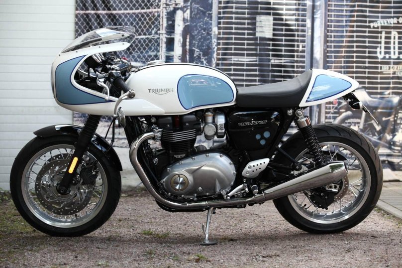 Мотоцикл Триумф Тракстон