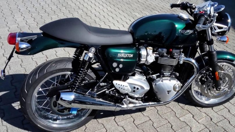 Triumph Thruxton 900