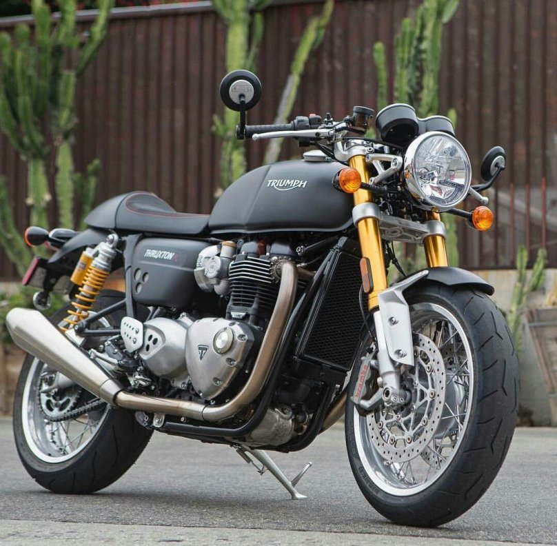 Мотоцикл Triumph Thruxton