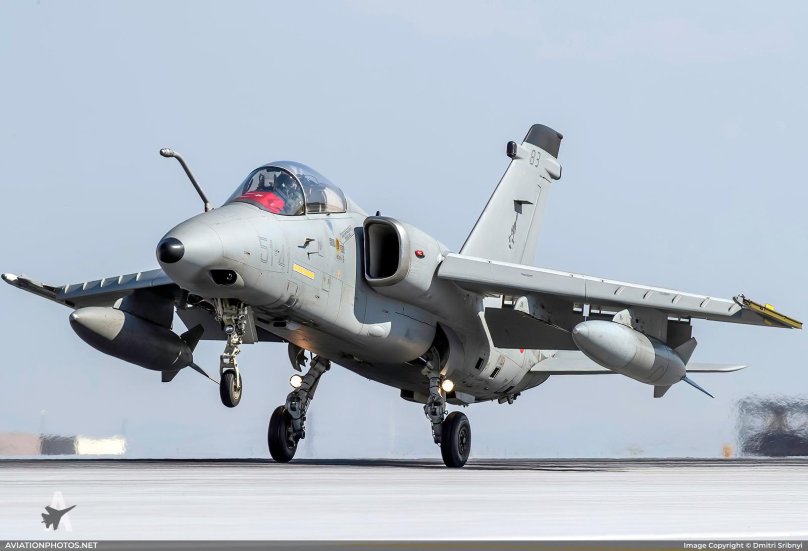 Самолёт AMX International