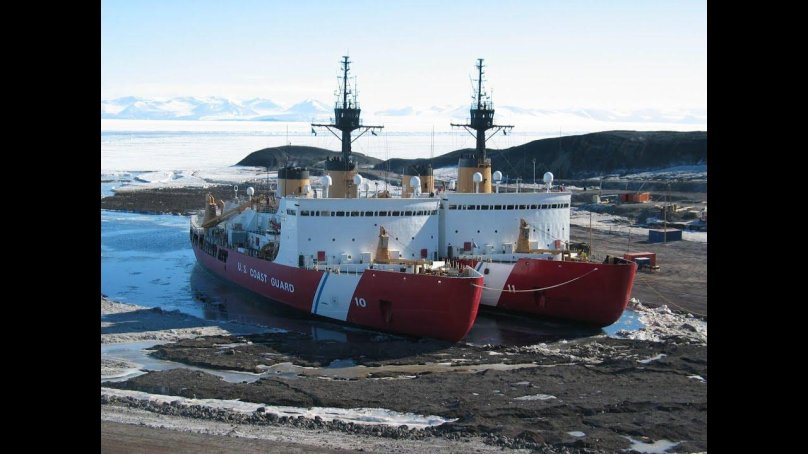 Малая лиса судно