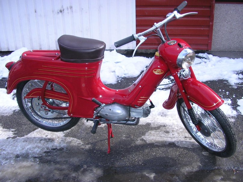 Ява Пионер 50