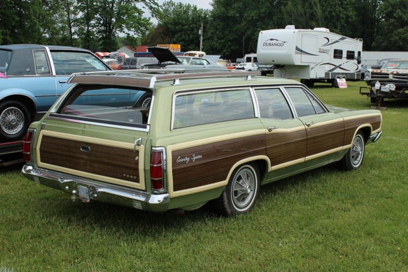 Ford Country Squire 1969